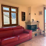 Mangia, Leggi, Dormi Daire Costa di Serina